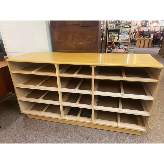 1950s Heywood Wakefield Wheat Rare Twelve Drawer Dresser For Sale - Image 10 of 12