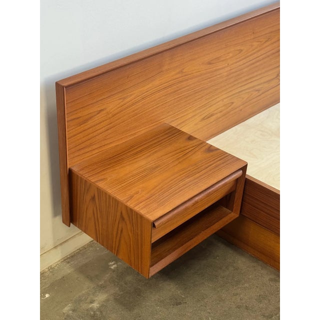 Danish Modern Queen Platform Bed For Sale - Image 17 of 18
