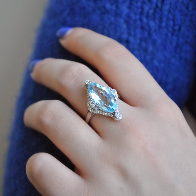 Blue Topaz & Diamond Ring, Size 7 For Sale - Image 4 of 5