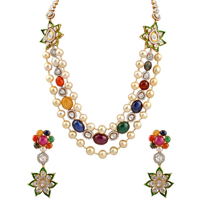 Mughal Magnificenct Traditional Rose Cut Diamond & Navratan 18 Kt YG Bridal Set For Sale - Image 17 of 18