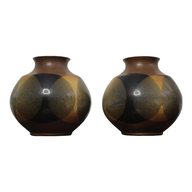 Vintage Mid 20th Century Pottery Craft Usa Robert Maxwell Style Vases - A Pair For Sale