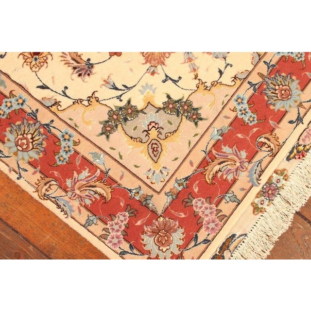 Brown Middle Eastern Rug in Wool For Sale - Image 8 of 11