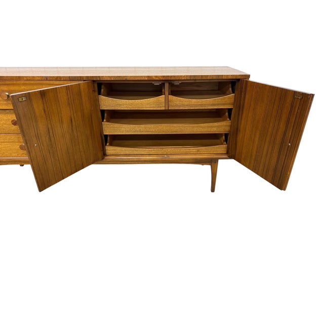 Wood Mid-Century Modern Lane Walnut & Rosewood 7-Drawer Dresser For Sale - Image 7 of 11