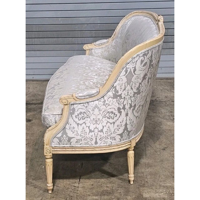 Late 20th Century Stickley Louis XVI Style Enamel Painted Blue Damask Upholstered Canapé Settee For Sale - Image 10 of 13