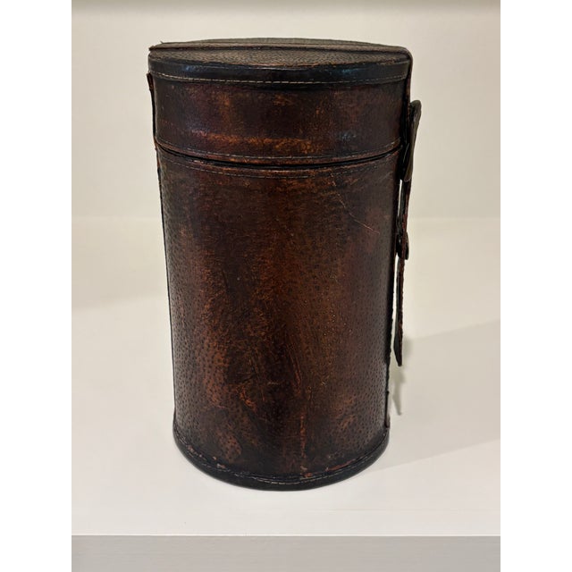 Late 19th Century Antique Edwardian English Leather Spirits Bottle Travel Case / Box / Antique Bar Decor For Sale - Image 5 of 11