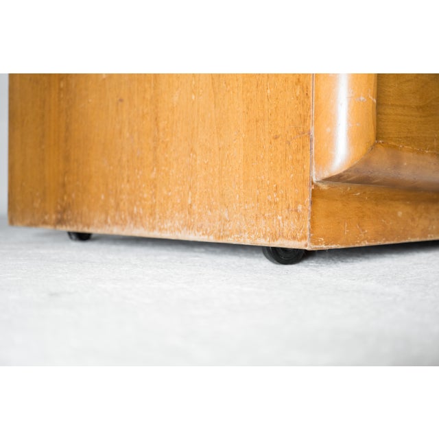 1960s Mid Century T. H. Robsjohn Gibbings for Widdicomb Dresser For Sale - Image 9 of 12