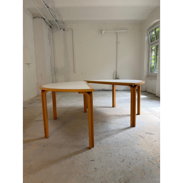 Round Dining Table in White Beech by Rud Thygesen & Johnny Sørensen for Magnus Olesen For Sale - Image 9 of 11