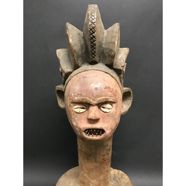 African art Chokwe headdress made of wood, from Angola. Very good and excellent condition.