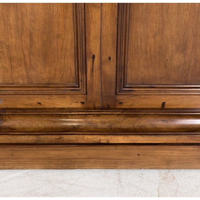 1900 - 1909 19th Century Spanish Renaissance Style Carved Walnut Wall Console With Three Drawers For Sale - Image 5 of 12