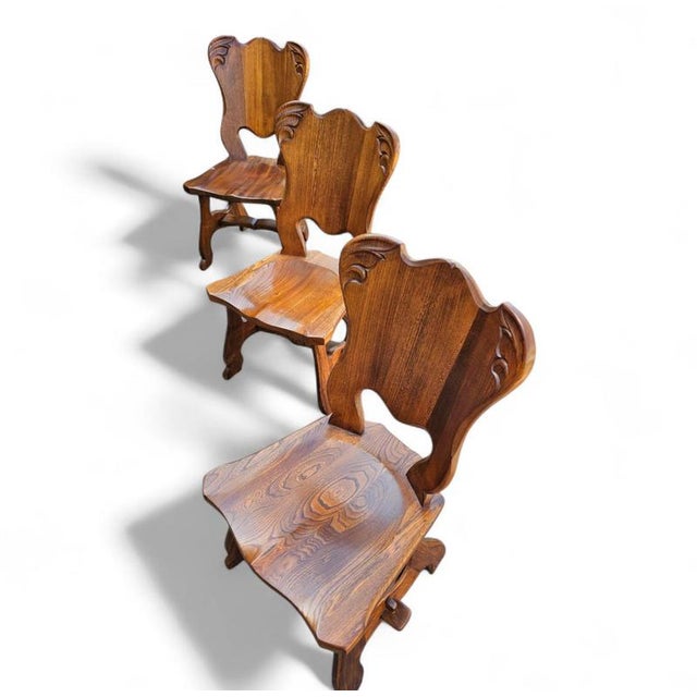 8 x Oirschot oak chairs / 2 x arm rest / 1970s Beautiful condition This piece has an attribution mark, I am sure that it...