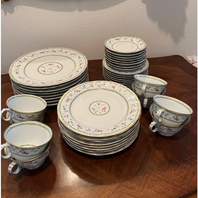 1980s Limoges France Artois B & Co Bernardaud 8 Place Setting, 5 Piece