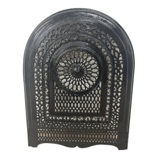 Grand 19th-Century 21" X 27" Cast Iron Fireplace Sunburst Web Insert For Sale