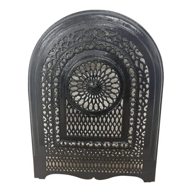 Grand 19th-Century 21" X 27" Cast Iron Fireplace Sunburst Web Insert For Sale