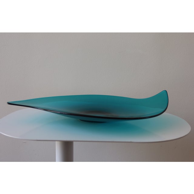 Mid-Century Modern 1950s Mid-Century Modern Viking Glass "Bluenique" Epic Freeform Platter For Sale - Image 3 of 5