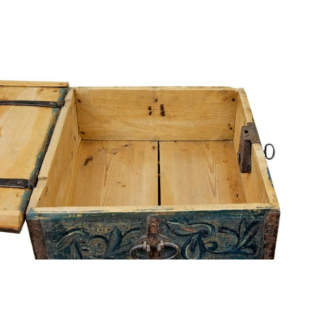 Wood Swedish Rustic Hand-Painted Box, 1850 For Sale - Image 7 of 9