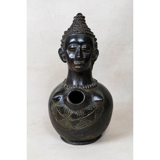 Mangbetu Bust Vase For Sale - Image 5 of 5