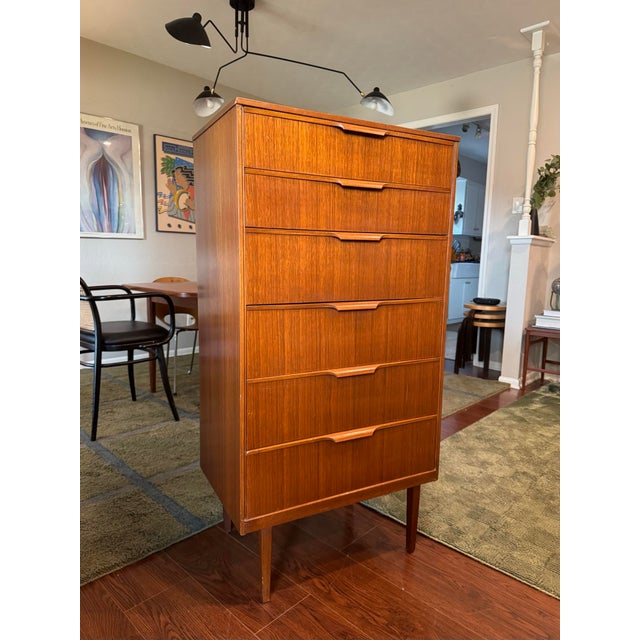 A Mid Century Modern Tallboy in Teak by Austinsuite, Circa 1960s, Attributed For Sale - Image 11 of 12