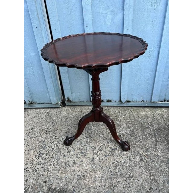 Early 20th Century Antique Chippendale Style Carved Mahogany Bird Cage Tilt Top Table. For Sale - Image 5 of 10