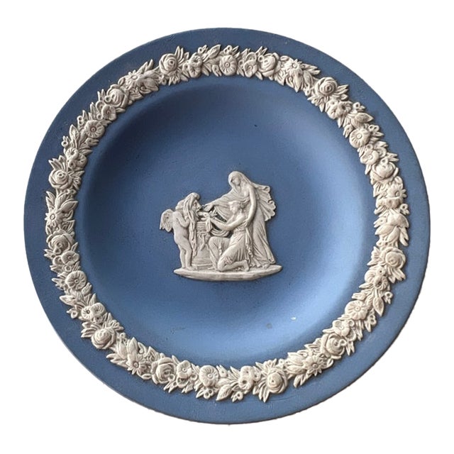 1970 Vintage Wedgwood Blue Jasperware "Cupid as Oracle" Trinket Dish For Sale