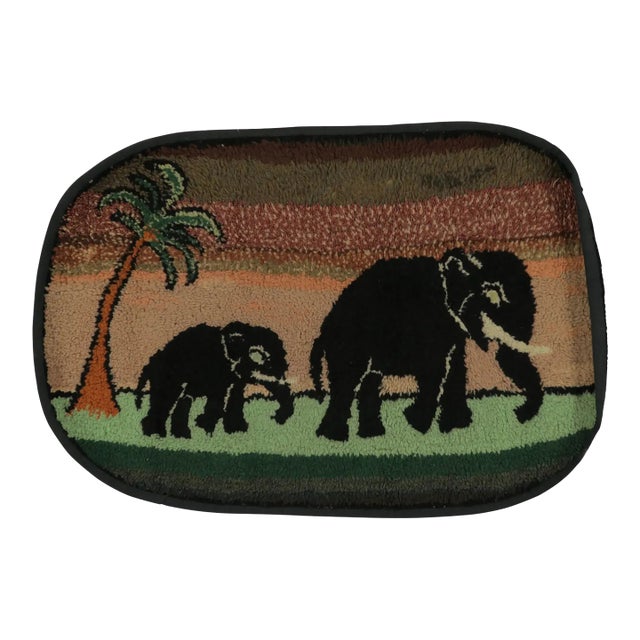 Antique Gift Sized Hooked Rug With Elephants & Tree Pictorials - Rug & Kilim For Sale