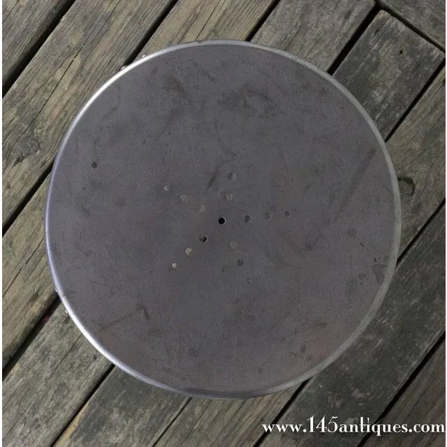 Early 20th Century American Industrial Factory Stool in Stripped Steel For Sale In New York - Image 6 of 7