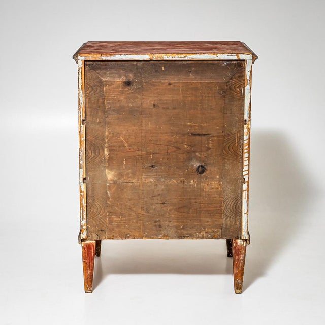 Hand-Painted Biedermeier Chest of Drawers in Red, 1800s For Sale - Image 4 of 9