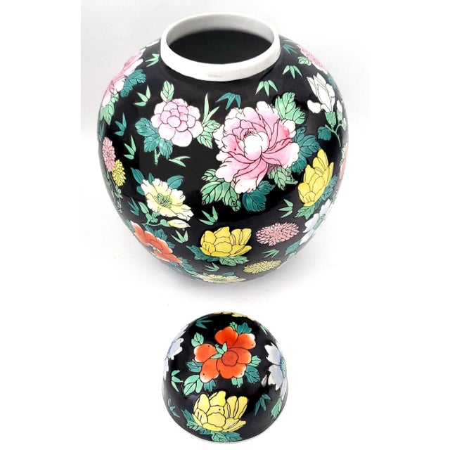 AK Dutch Delftware Ginger Jar With Flowers For Sale - Image 4 of 12