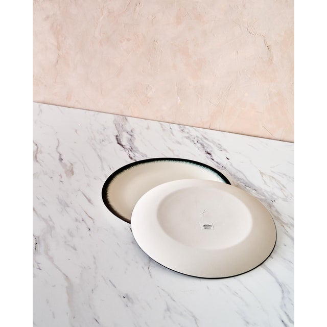 Set of 8 Minimalist "Variation 3 Dé" Breakfast Plates by Ann Demeulemeester for Serax, in White Glazed Porcelain With Organic Black Border For Sale - Image 9 of 11