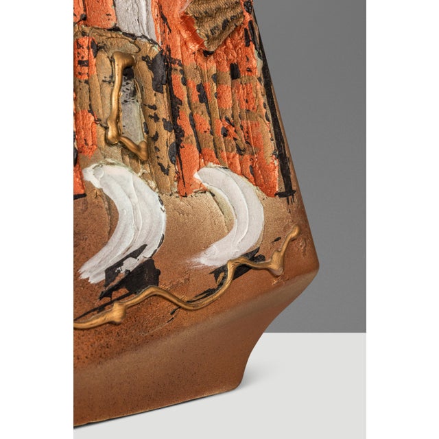 Mid-Century Post Modern Contemporary Studio Ceramic Vase / Vessel by Rosebud Designs, United Kingdom, C. 1980s For Sale - Image 12 of 18