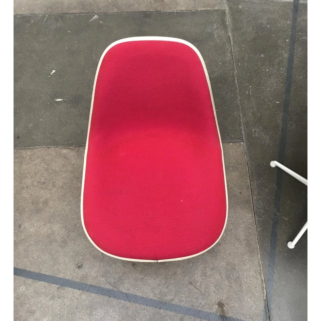 Red Mid-Century Fiberglass Side Chairs with La Fonda Base by Charles & Ray Eames for Herman Miller, Set of 2 For Sale - Image 8 of 18