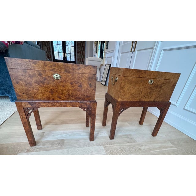 Pair of English Campaign Style Burl Wood Side Tables / Chests / Trunks on Stands – Anglo-Asian Influence, Chicago Merchandise Mart 1991 For Sale - Image 11 of 11