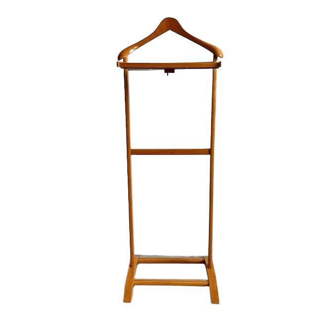 Beautiful, sleek vintage mid-century Italian design valet stand from the 1960s. Features a coat rack for a suit, a hanging...