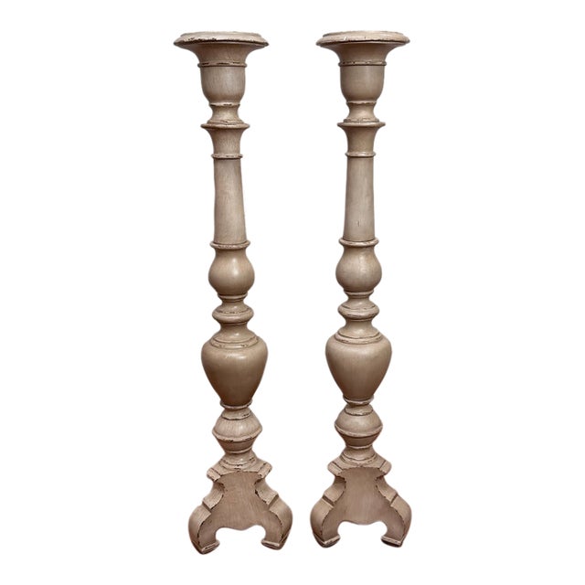 French Baroque Style Taupe Distressed Painted Solid Wood Floor Candlesticks/Plant Stands, a Pair For Sale
