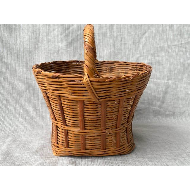 Vintage Natural Wicker and Rattan Basket For Sale - Image 10 of 12