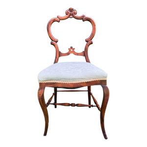 Antique Victorian Rosewood Parlor or Dressing Chair