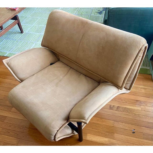 This iconic 80’s collectible chair is in great vintage condition!! Made in Italy by super designer Vico Magistretti for...