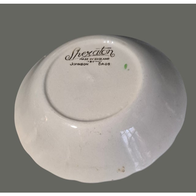 Vintage Set of Four Sheraton Johnson Bros. England Small Floral Ironstone Bowls For Sale - Image 6 of 10