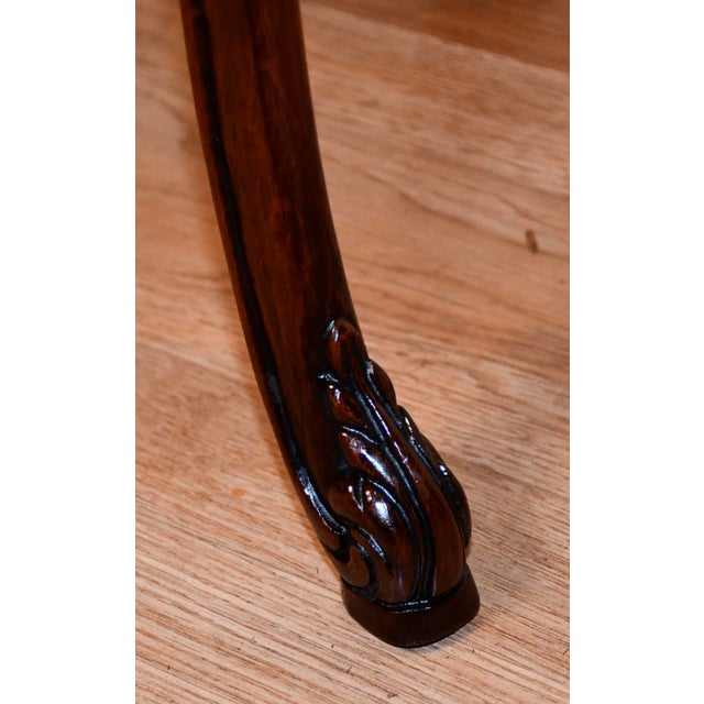 1940s Pair of English Chippendale Carved Mahogany Side Tables / End Tables For Sale - Image 15 of 18