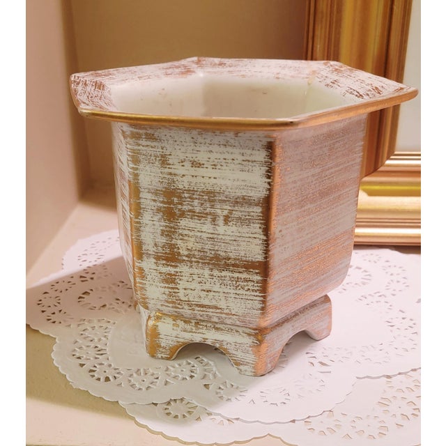 Mid-Century Modern Vintage Royal Haeger Art Pottery Planter in Brushed Gold~1980s Chinoiserie, Hollywood Regency Style For Sale - Image 3 of 9