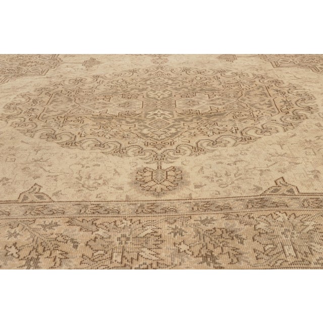 Vintage Turkish Sivas Rug, 09'00 X 12'04 For Sale - Image 4 of 10
