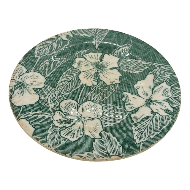Mid 20th Century Green Hawaiian Hibiscus Dinner Plate by Tepco Wallace China For Sale