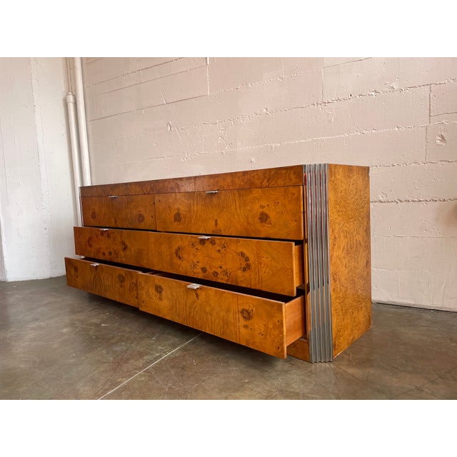 Milo Baughman "Skyscraper" Burled Elm and Chrome 6-Drawer Dresser, in the Style of Milo Baughman, C. 1970s. For Sale - Image 4 of 11