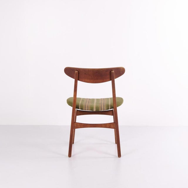Model CH30 Dining Chairs in Teak and Oak attributed to Hans J. Wegner, 1950s, Set of 6 For Sale - Image 4 of 15