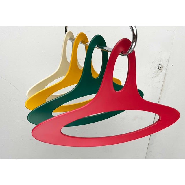 Mid-Century Modern German Space Age Green, Red, Yellow, White Coat Hangers by Jürgen Lange for Schönbuch, 1960s, Set of 4 For Sale - Image 4 of 18