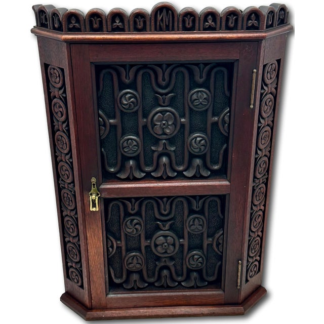 This Really is a Outstanding - Absolutely Beautiful Antique American Victorian Hanging Corner Wall Cabinet - Cupboard. It...