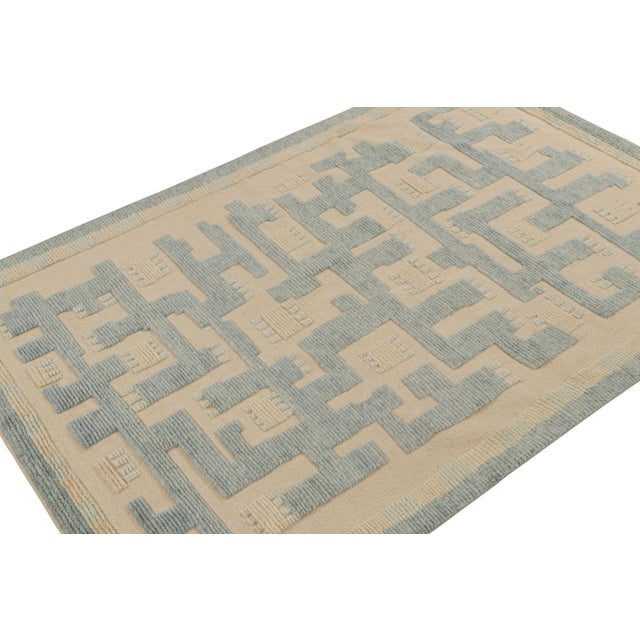 Hand-knotted in wool, a 6x9 rug from Rug & Kilim’s Scandinavian collection. On the Design: The Swedish-style rug enjoys...