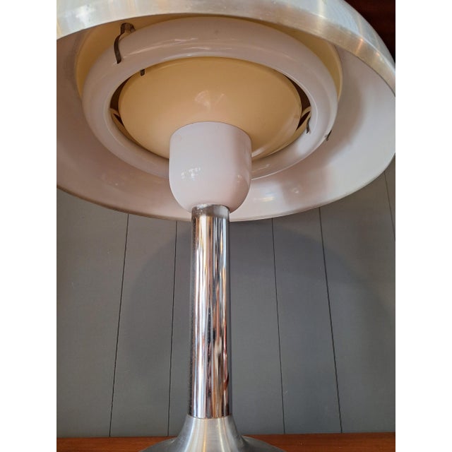 Large Table Lamp in Aluminum and Enameled Metal, Italy, 1970s For Sale - Image 4 of 7
