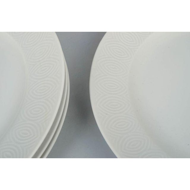 Porcelain Dinner Plates by Axel Salto for Royal Copenhagen, 1970s, Set of 4 For Sale - Image 3 of 5