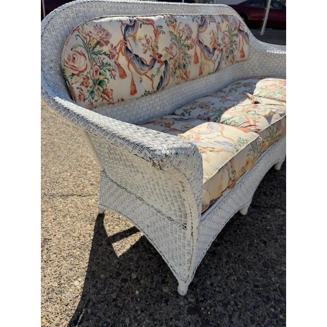 Antique Victorian White Wicker Rattan Sunroom Patio Sofa W/ Loose Cushions For Sale In Philadelphia - Image 6 of 18
