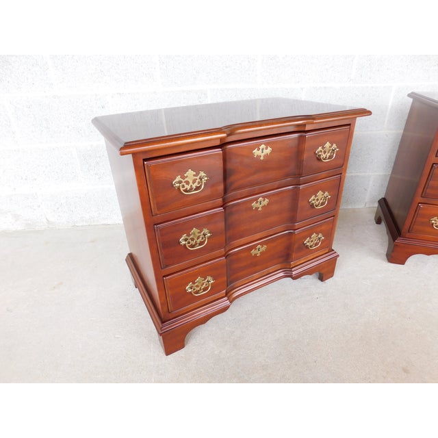 Superior Furniture Co. Goddard Block Front Style Nightstands - A Pair For Sale - Image 13 of 18
